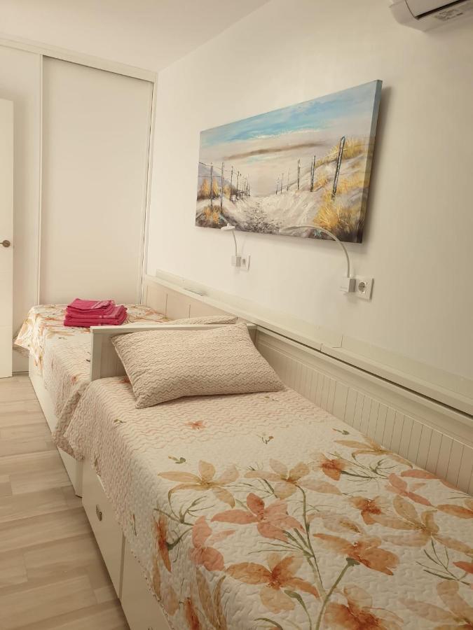Vistas Al Mar Desde La Playa De El Rihuete En Puerto De Mazarron Apartment Exterior photo